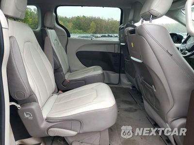 Zdjęcie 11 z 13 samochodu: 2018 CHRYSLER PACIFICA TOURING L PLUS VIN:2C4RC1EG3JR131232 - miniatura