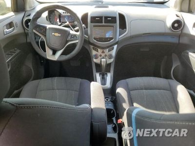 Zdjęcie 8 z 12 samochodu: 2015 CHEVROLET SONIC LT VIN:1G1JC5SGXF4147780 - miniatura