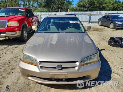 Piąte zdjęcie samochodu w środku: 2000 HONDA ACCORD SE VIN:1HGCG6693YA075154 - miniatura