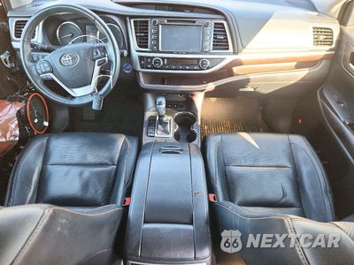 Zdjęcie 8 z 14 samochodu: 2016 TOYOTA HIGHLANDER HYBRID LIMITED PLATINUM VIN:5TDDCRFH9GS018692 - miniatura