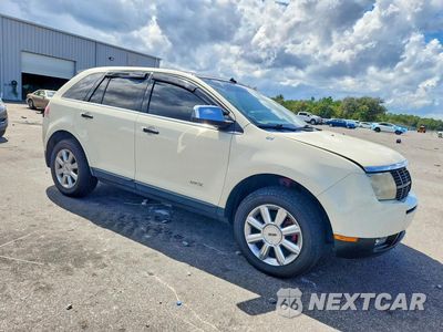 Czwarte zdjęcie samochodu z boku: 2007 LINCOLN MKX VIN:2LMDU68C87BJ13730 - miniatura