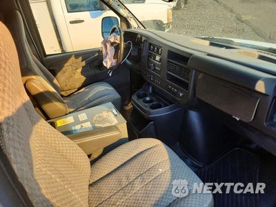 Zdjęcie 8 z 13 samochodu: 2020 CHEVROLET EXPRESS G2500 VIN:1GCWGAFP1L1244237 - miniatura