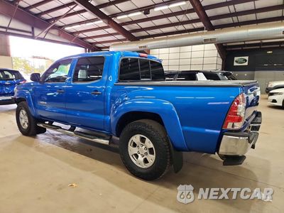 Drugie zdjęcie samochodu z przodu: 2010 TOYOTA TACOMA V6 VIN:5TELU4EN3AZ713148 - miniatura