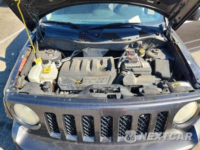 Zdjęcie 12 z 13 samochodu: 2014 JEEP PATRIOT LATITUDE VIN:1C4NJRFB9ED846126 - miniatura