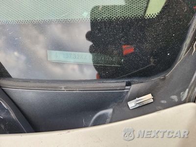 Zdjęcie 12 z 12 samochodu: 2004 TOYOTA CAMRY VIN:4T1BE32KX4U834152 - miniatura