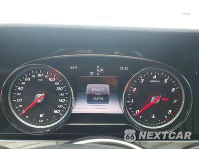 Zdjęcie 9 z 12 samochodu: 2017 MERCEDES-BENZ E 300 VIN:WDDZF4JB7HA052105 - miniatura