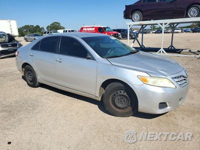 Czwarte zdjęcie samochodu z boku: 2011 TOYOTA CAMRY BASE VIN:4T1BF3EK3BU172422 - miniatura