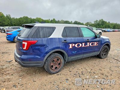 Trzecie zdjęcie samochodu z tyłu: 2019 FORD EXPLORER POLICE INTERCEPTOR VIN:1FM5K8AR6KGA78963 - miniatura