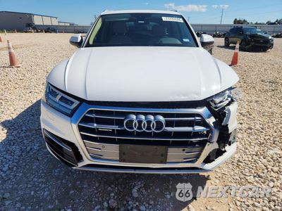 Piąte zdjęcie samochodu w środku: 2019 AUDI Q5 PREMIUM PLUS VIN:WA1BNAFY5K2029038 - miniatura
