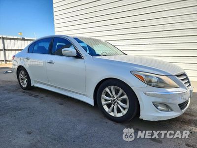 Czwarte zdjęcie samochodu z boku: 2013 HYUNDAI GENESIS 3.8L VIN:KMHGC4DD5DU217404 - miniatura