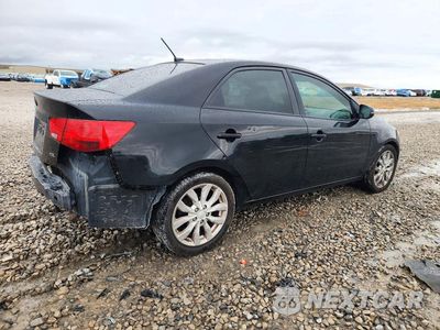 Trzecie zdjęcie samochodu z tyłu: 2012 KIA FORTE EX VIN:KNAFU4A22C5469682 - miniatura