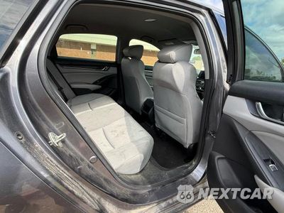 Zdjęcie 6 z 10 samochodu: 2019 HONDA ACCORD HYBRID VIN:1HGCV3F1XKA002546 - miniatura