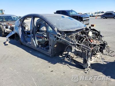 Czwarte zdjęcie samochodu z boku: 2015 TOYOTA PRIUS PLUG-IN HYBRID BASE VIN:JTDKN3DP7F3073893 - miniatura