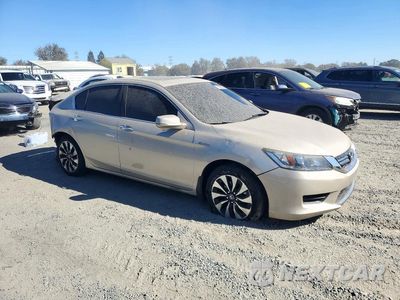 Czwarte zdjęcie samochodu z boku: 2015 HONDA ACCORD HYBRID EXL VIN:1HGCR6F51FA004250 - miniatura
