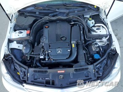 Zdjęcie 11 z 12 samochodu: 2012 MERCEDES-BENZ C 250 VIN:WDDGF4HB9CR192275 - miniatura