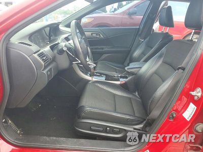 Zdjęcie 7 z 12 samochodu: 2017 HONDA ACCORD SPORT VIN:1HGCR2F54HA065247 - miniatura