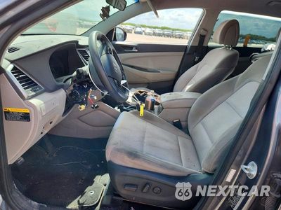 Zdjęcie 7 z 12 samochodu: 2016 HYUNDAI TUCSON ECO VIN:KM8J33A28GU203360 - miniatura