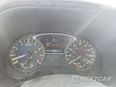 Zdjęcie 9 z 13 samochodu: 2016 NISSAN PATHFINDER SL VIN:5N1AR2MNXGC655492 - miniatura