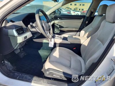 Zdjęcie 7 z 12 samochodu: 2018 HONDA ACCORD EX VIN:1HGCV1F4XJA106371 - miniatura