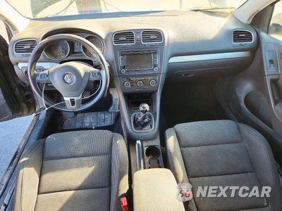 Zdjęcie 8 z 12 samochodu: 2014 VOLKSWAGEN GOLF VIN:WVWNM7AJ3EW003523 - miniatura