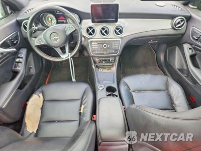 Zdjęcie 8 z 12 samochodu: 2015 MERCEDES-BENZ CLA 250 VIN:WDDSJ4EB9FN217264 - miniatura