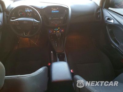 Zdjęcie 8 z 12 samochodu: 2018 FORD FOCUS SE VIN:1FADP3FE5JL270395 - miniatura