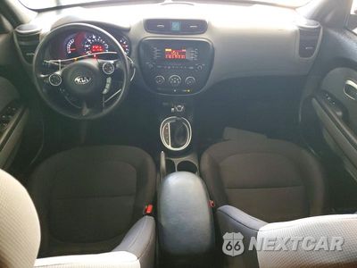 Zdjęcie 8 z 12 samochodu: 2015 KIA SOUL BASE VIN:KNDJN2A2XF7759823 - miniatura