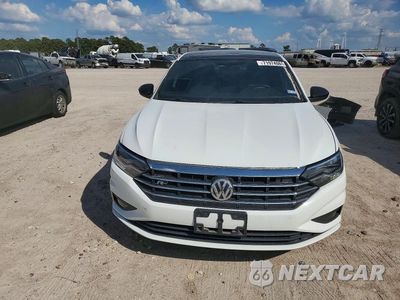 Piąte zdjęcie samochodu w środku: 2019 VOLKSWAGEN JETTA S VIN:3VWC57BU2KM077702 - miniatura