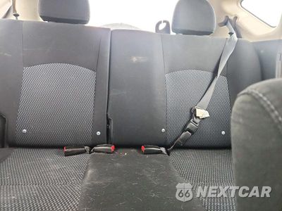 Zdjęcie 10 z 13 samochodu: 2016 NISSAN VERSA VIN:3N1CE2CP8GL365836 - miniatura