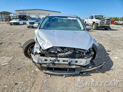 Piąte zdjęcie samochodu w środku: 2018 FORD FOCUS SE VIN:1FADP3F2XJL229931 - miniatura