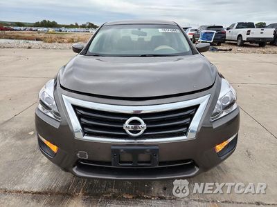 Piąte zdjęcie samochodu w środku: 2015 NISSAN ALTIMA 2.5 S VIN:1N4AL3APXFC465035 - miniatura