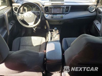 Zdjęcie 8 z 13 samochodu: 2017 TOYOTA RAV4 HYBRID XLE VIN:JTMRJREV1HD127003 - miniatura