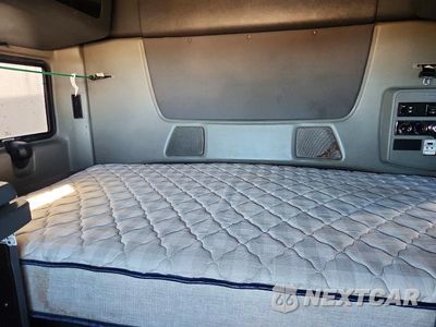 Zdjęcie 10 z 14 samochodu: 2018 INTERNATIONAL LT625 VIN:3HSDZAPR1JN055199 - miniatura