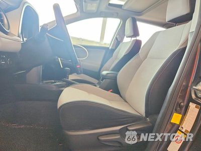 Zdjęcie 7 z 14 samochodu: 2018 TOYOTA RAV4 XLE VIN:JTMWFREV9JJ210111 - miniatura