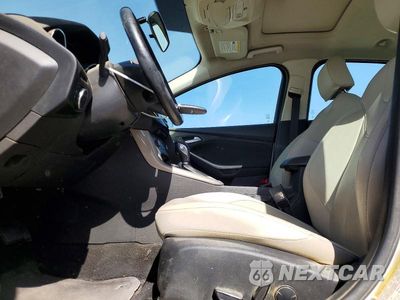 Zdjęcie 7 z 12 samochodu: 2017 FORD FOCUS TITANIUM VIN:1FADP3J22HL260740 - miniatura