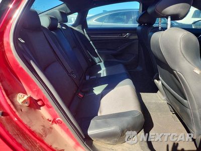 Zdjęcie 10 z 12 samochodu: 2018 HONDA ACCORD SPORT VIN:1HGCV1F37JA116542 - miniatura