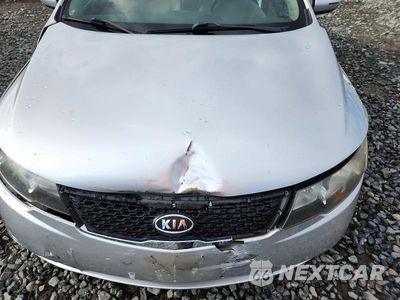 Zdjęcie 11 z 12 samochodu: 2012 KIA FORTE EX VIN:KNAFU4A25C5571817 - miniatura