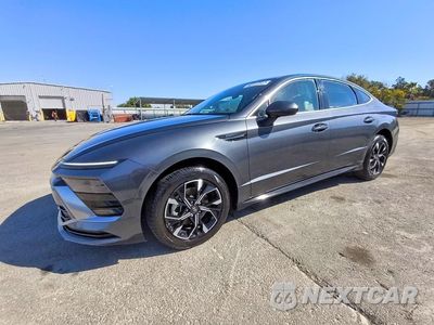 2025 HYUNDAI SONATA SEL KMHL64JA2SA510739 - główne zdjęcie licytacji z USA - miniatura