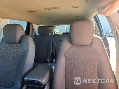 Zdjęcie 10 z 13 samochodu: 2017 CHEVROLET TRAVERSE LS VIN:1GNKRFED6HJ178084 - miniatura