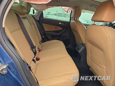 Zdjęcie 10 z 13 samochodu: 2020 VOLKSWAGEN JETTA SEL VIN:3VWEB7BU1LM033855 - miniatura