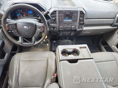 Zdjęcie 8 z 12 samochodu: 2018 FORD F350 SUPER DUTY VIN:1FD8W3FT5JEC67607 - miniatura