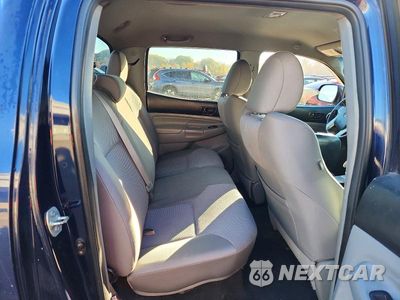 Zdjęcie 10 z 12 samochodu: 2013 TOYOTA TACOMA V6 VIN:3TMLU4EN2DM130085 - miniatura