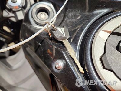 Zdjęcie 8 z 9 samochodu: 2020 KAWASAKI EX650 M VIN:ML5EXEM18LDA14305 - miniatura