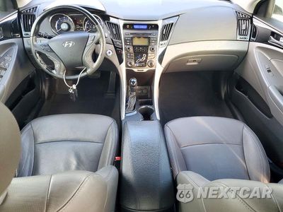 Zdjęcie 8 z 12 samochodu: 2012 HYUNDAI SONATA LIMITED VIN:5NPEC4AC8CH359715 - miniatura