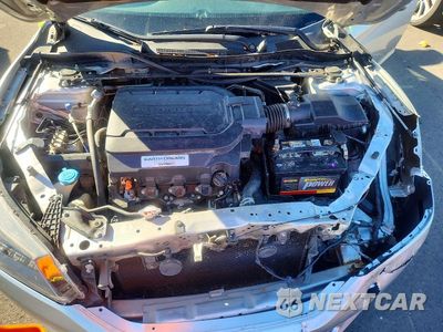 Zdjęcie 11 z 12 samochodu: 2014 HONDA ACCORD TOURING VIN:1HGCR3F9XEA037442 - miniatura