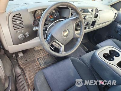 Zdjęcie 8 z 12 samochodu: 2010 CHEVROLET SILVERADO C1500 LS VIN:1GCSCREAXAZ118480 - miniatura