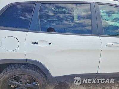 Zdjęcie 10 z 12 samochodu: 2018 JEEP CHEROKEE LIMITED VIN:1C4PJMDX0JD571816 - miniatura