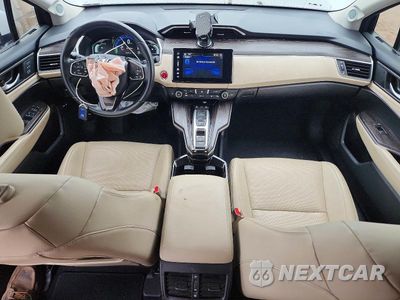 Zdjęcie 8 z 12 samochodu: 2018 HONDA CLARITY TOURING VIN:JHMZC5F36JC005487 - miniatura