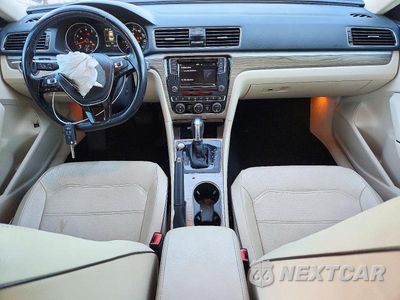 Zdjęcie 8 z 12 samochodu: 2018 VOLKSWAGEN PASSAT SE VIN:1VWBA7A33JC000577 - miniatura