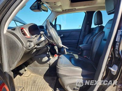 Zdjęcie 7 z 12 samochodu: 2017 JEEP RENEGADE TRAILHAWK VIN:ZACCJBCB2HPG15044 - miniatura